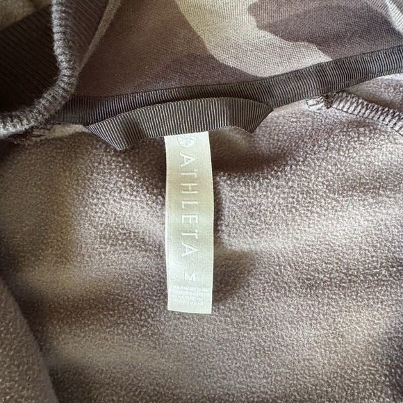 Black Camo‎ Athleta Triumph Printed Hoodie Size M - Picture 4 of 7